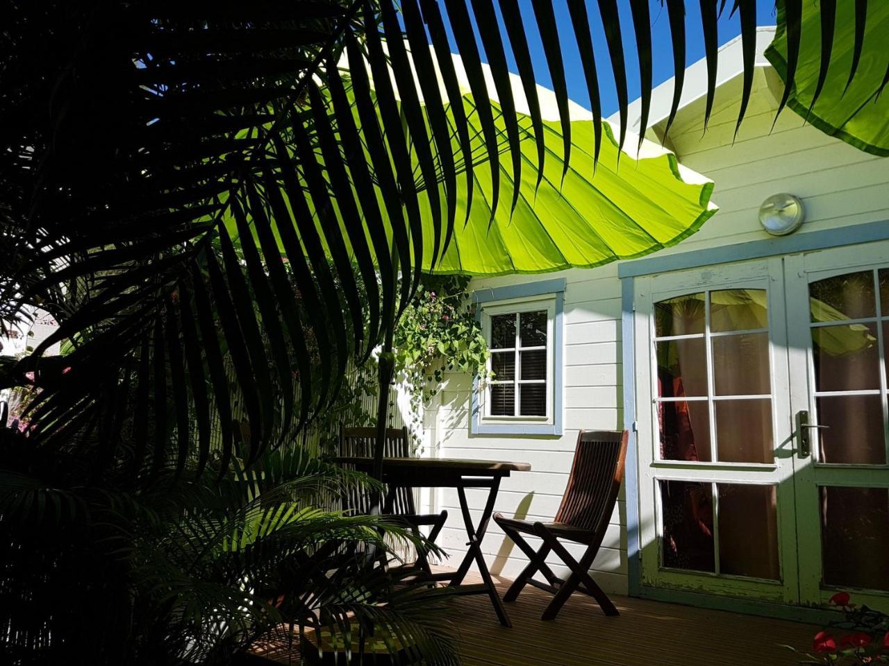 Bungalow Meuble Pres Du Lagon ラ・サリーヌ・レ・バン エクステリア 写真
